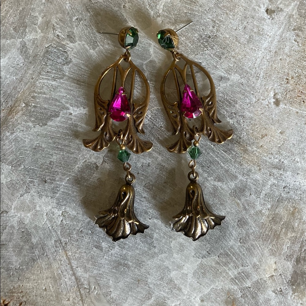 Vintage Sadie Greens Brass Floral Motif Earrings